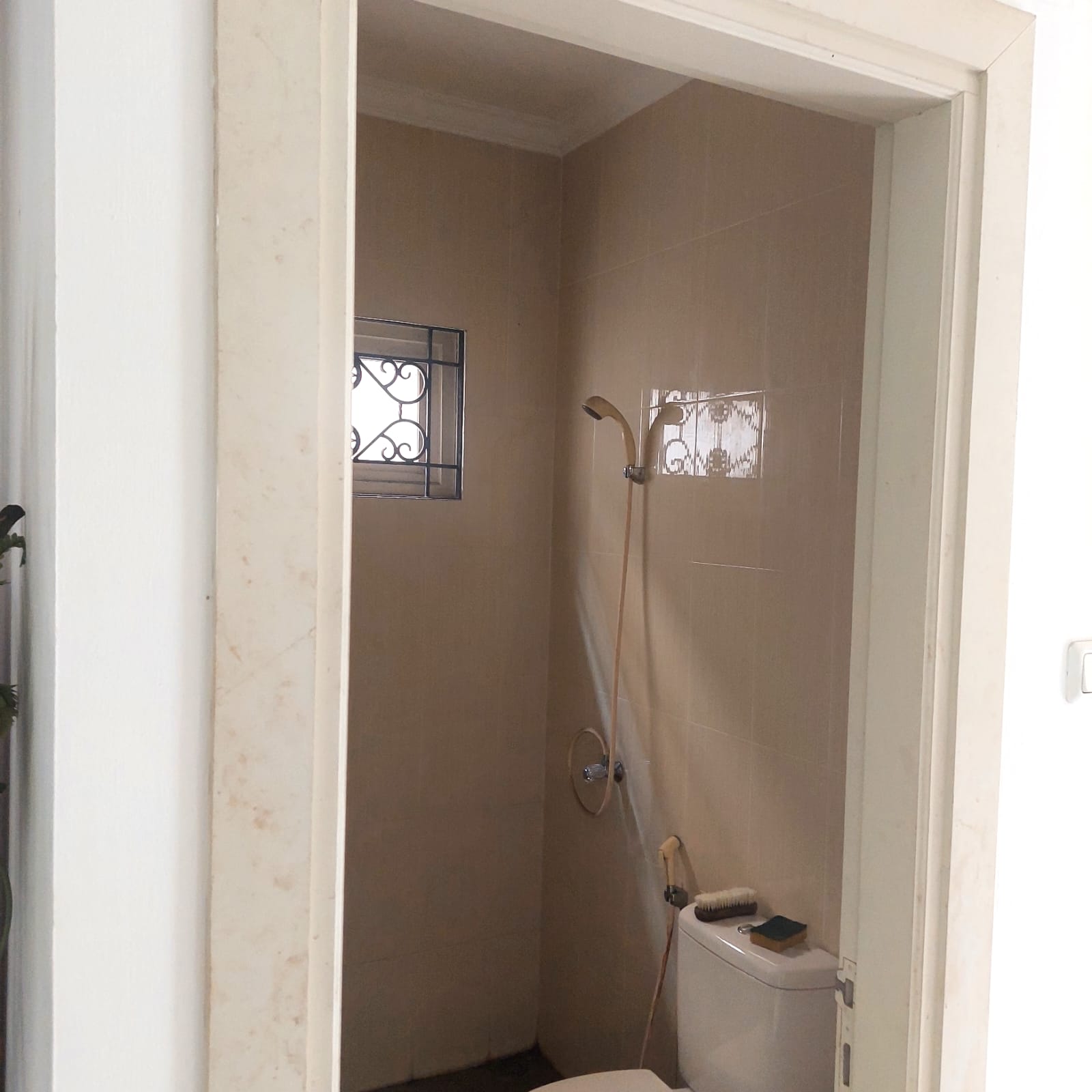 Rumah Disewakan Full Furnished di Lippo Cikarang